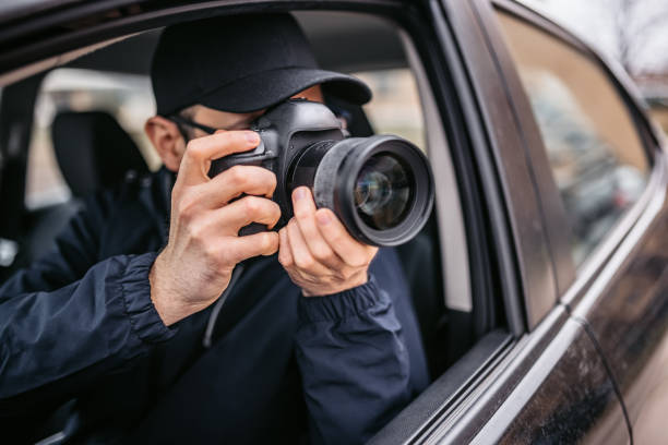 Read more about the article ¿CÓMO CONTRATAR UN DETECTIVE PRIVADO?